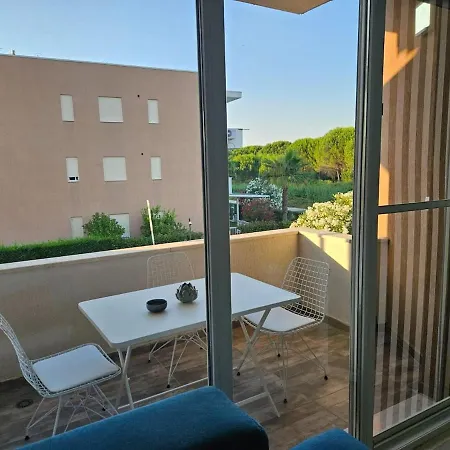 Skyview In Lalzi Bay Appartamento *