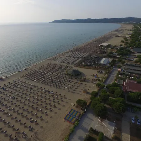 Skyview In Lalzi Bay Appartamento *